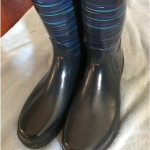 Womens rain boots